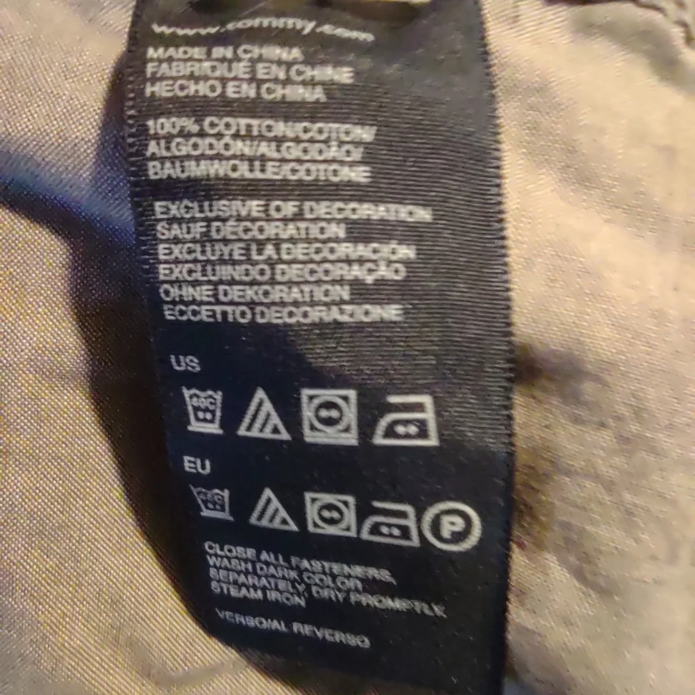 Tommy Hilfiger Button Shirt - Picture 7 of 8